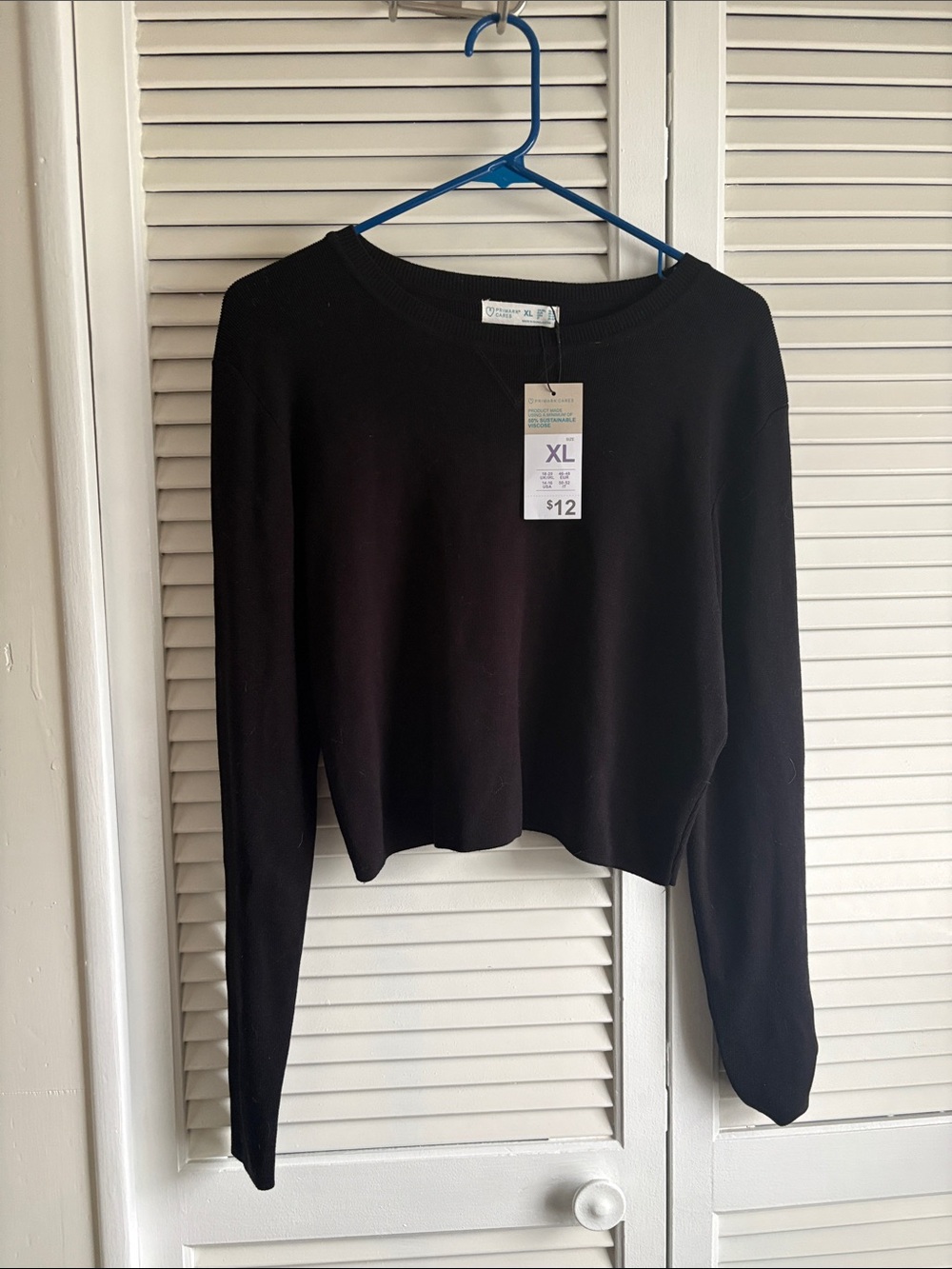 Girl’s Black Crop Long-Sleeve Top - XL